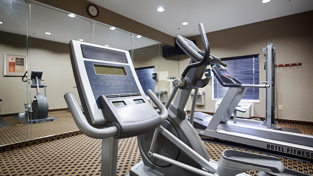 Best Western Plus Goodman Inn & Suites 18/31