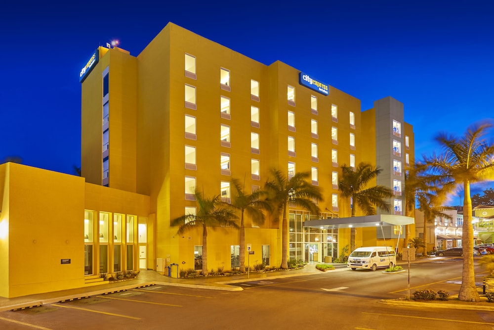 City Express by Marriott Tampico 1/65