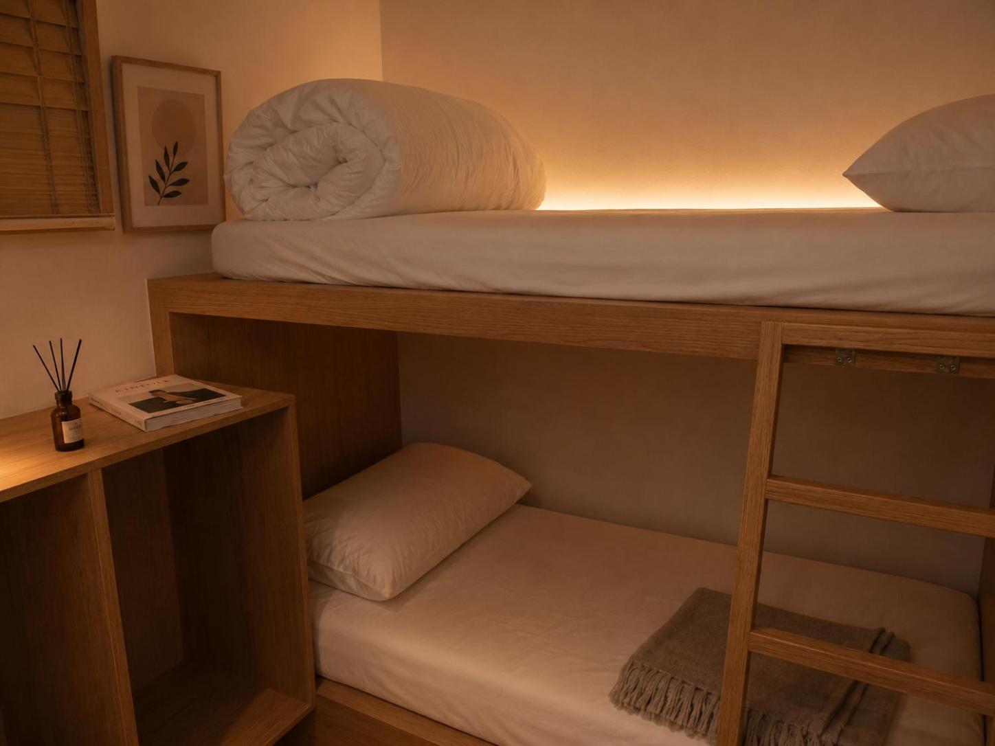 Mellow Stay Hongdae 34/50