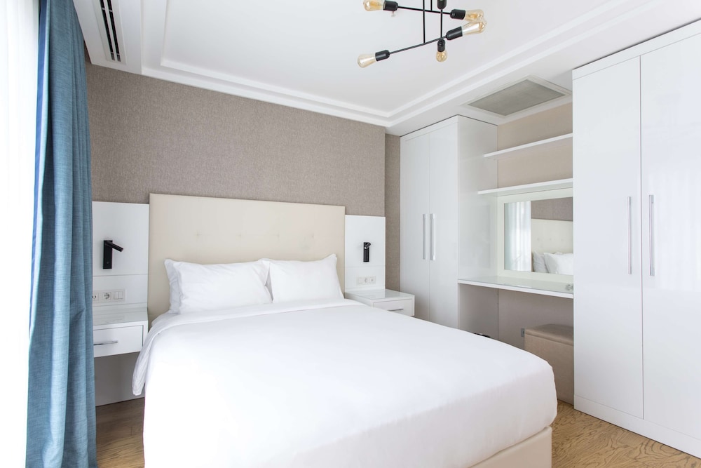 Radisson Residences Avrupa Tem Istanbul 32/66