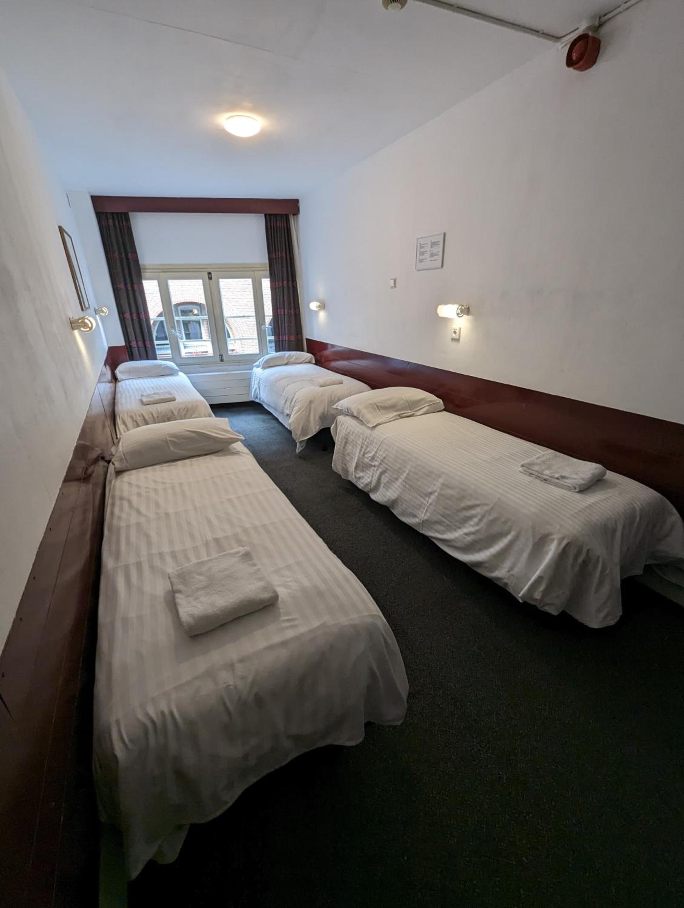 Budget Hotel Ben 8/50