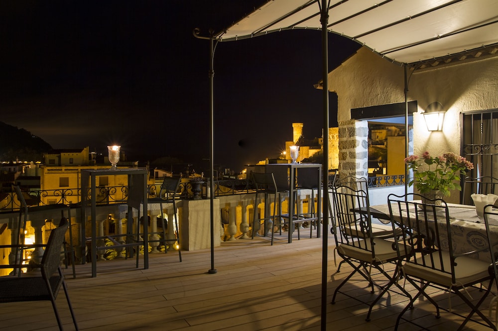 Casa Granados Boutique Hotel 48/54