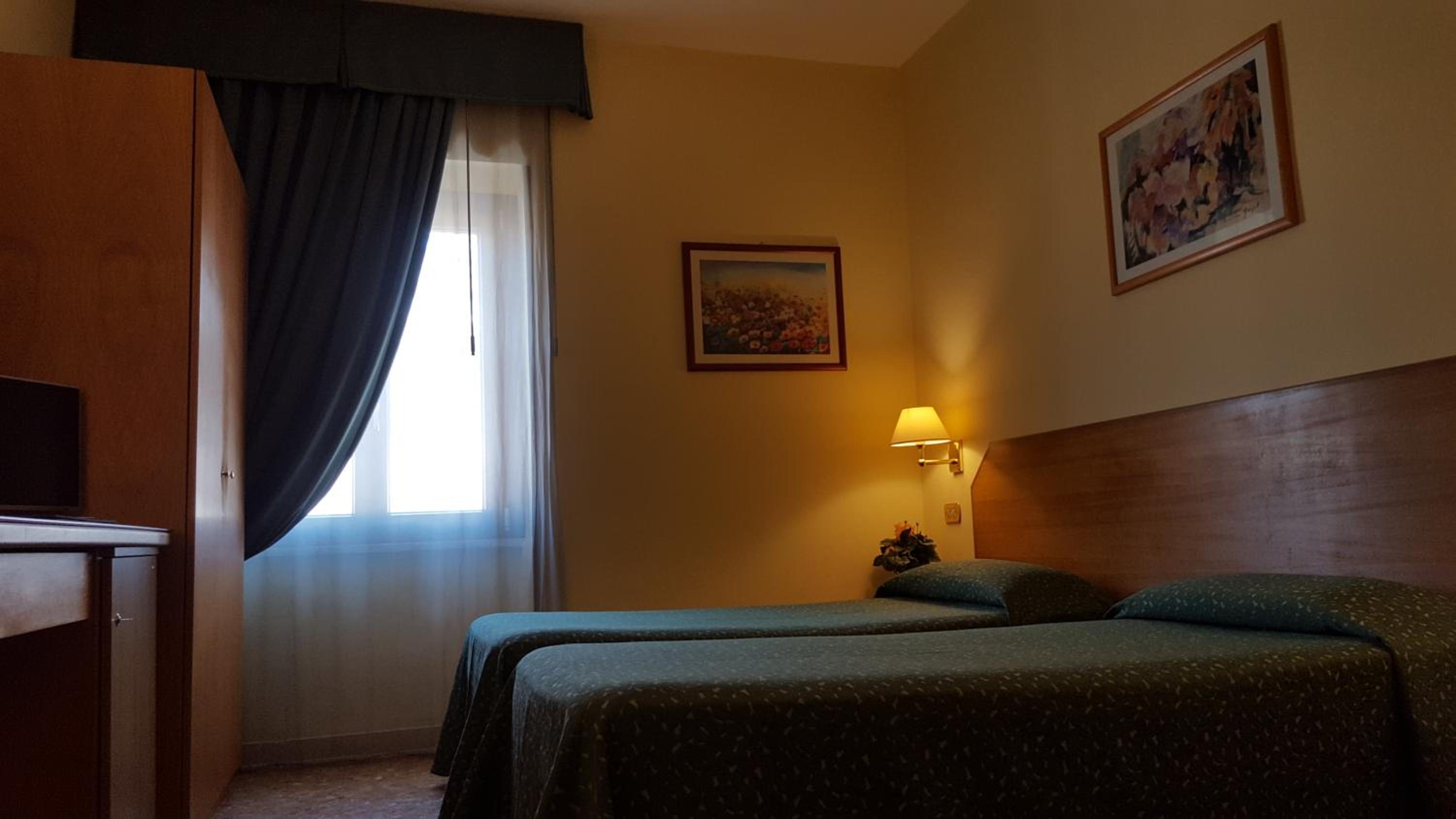 Nuovo Albergo 18/49