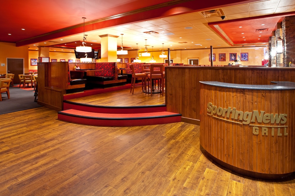 Holiday Inn Louisville Airport South 11/62