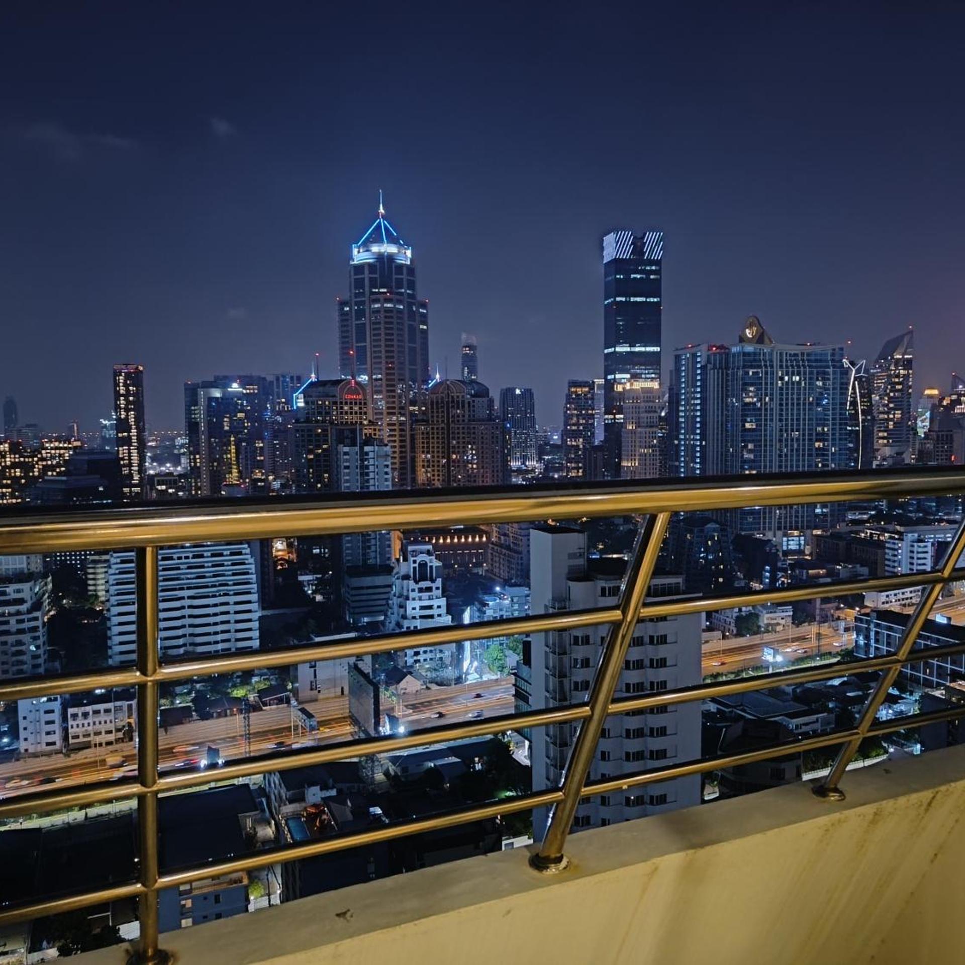 OMNI TOWER SUKHUMVIT NANA BY COMPASS HOSPITALITY 50/61