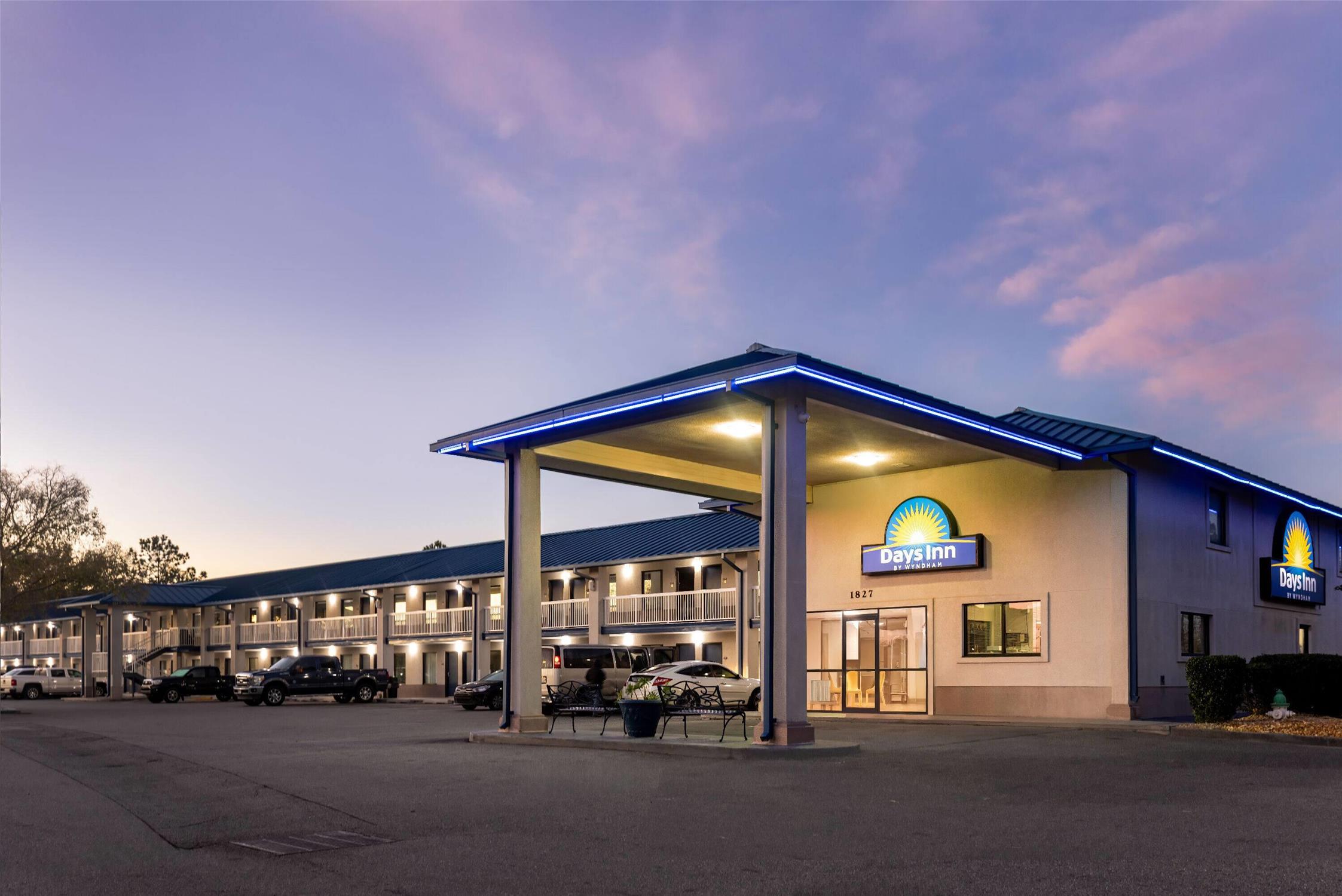 Days Inn by Wyndham Valdosta I-75 6/31