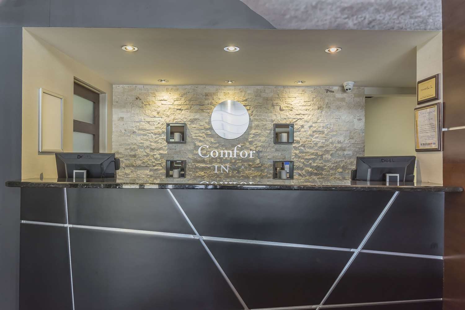 Comfort Inn St. Georges de Beauce QC 6/26