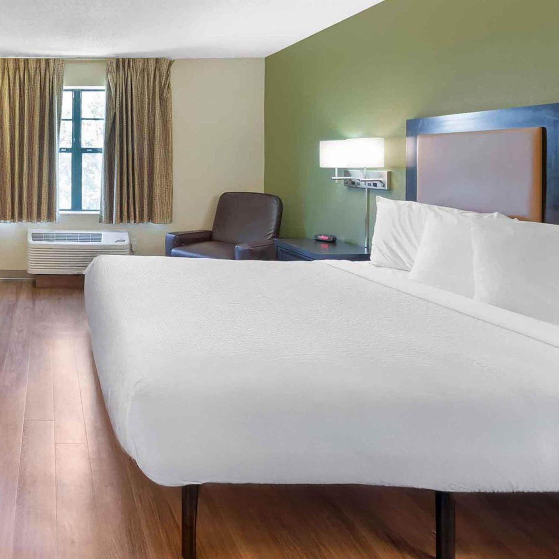 Deluxe, Studio, King Bed