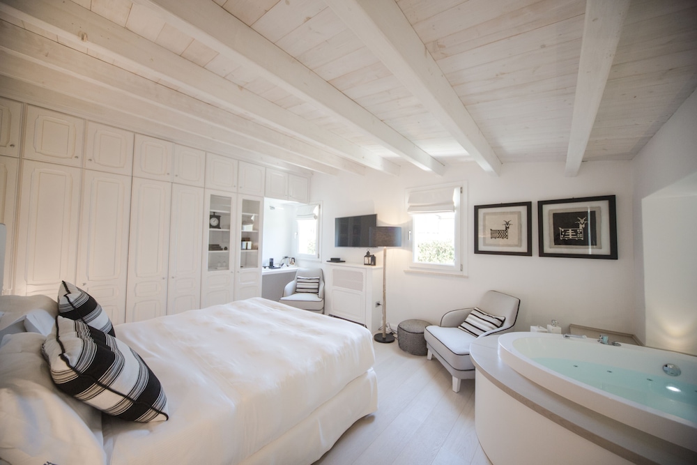 Hotel Villa Fanny 24/80