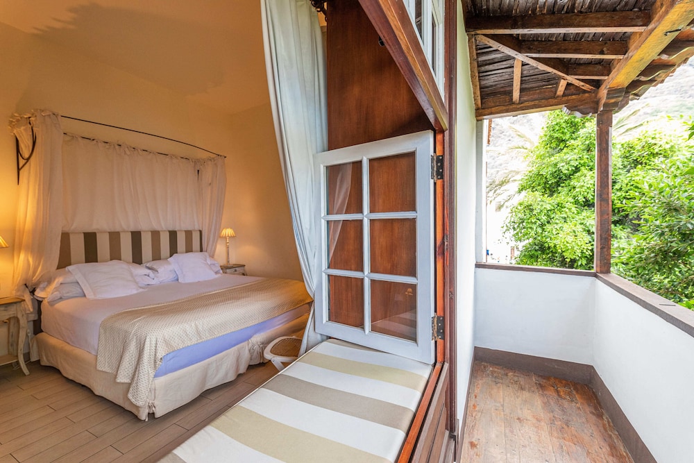 ISLA BAJA SUITES 16/72