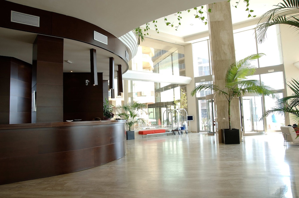 Bahia Calpe Hotel by Pierre and Vacances 11/69