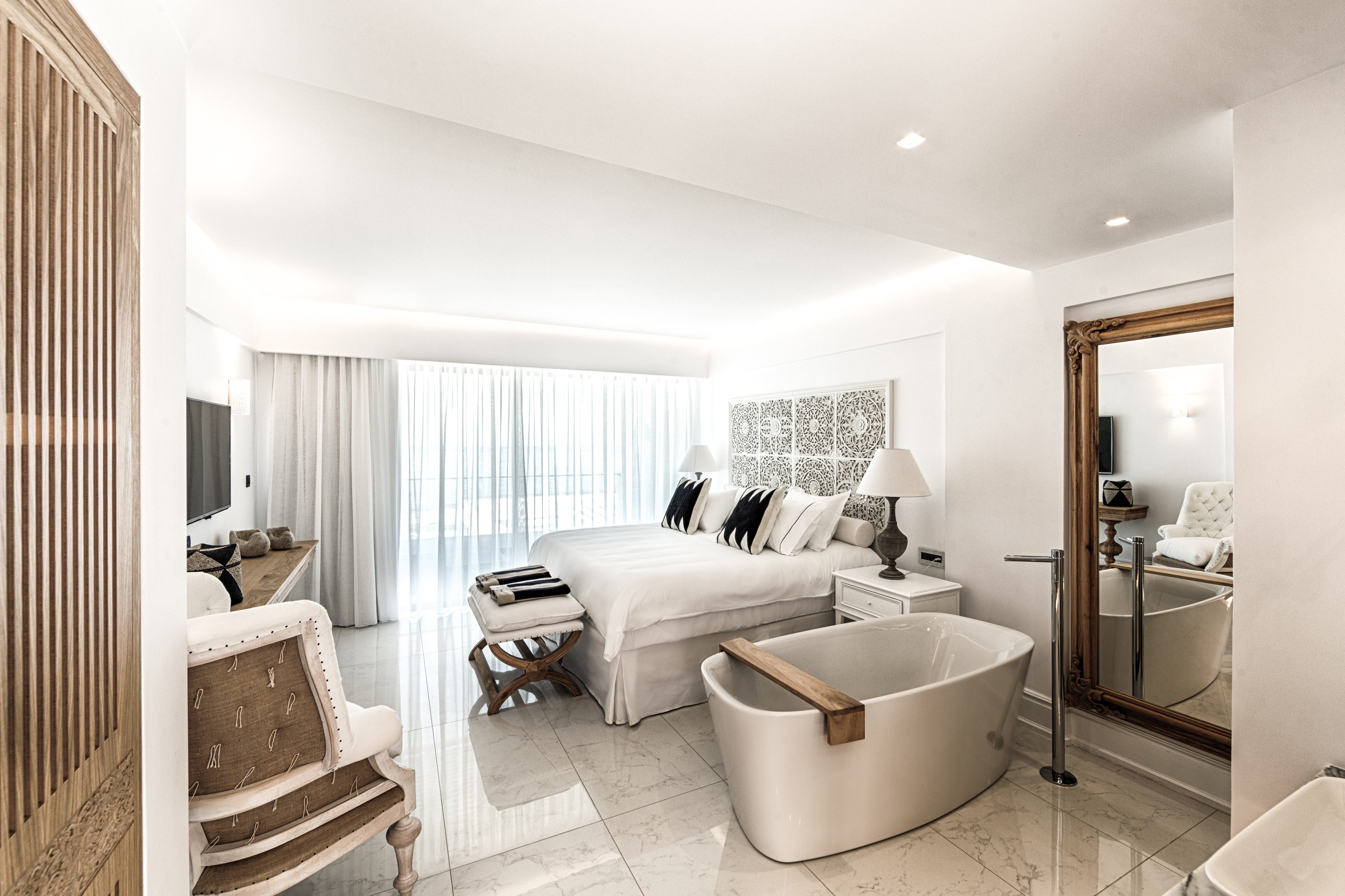 Guest Room, Luxury, Shared Pool