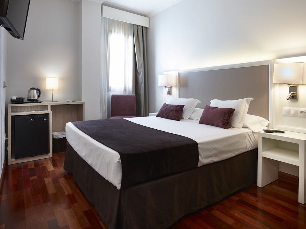 Maestranza Hotel 4/52