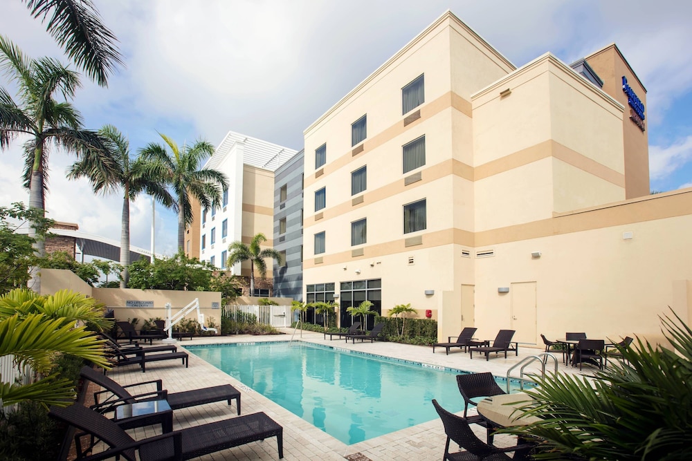 Fairfield Inn Suites Delray Beach I 95 3/50