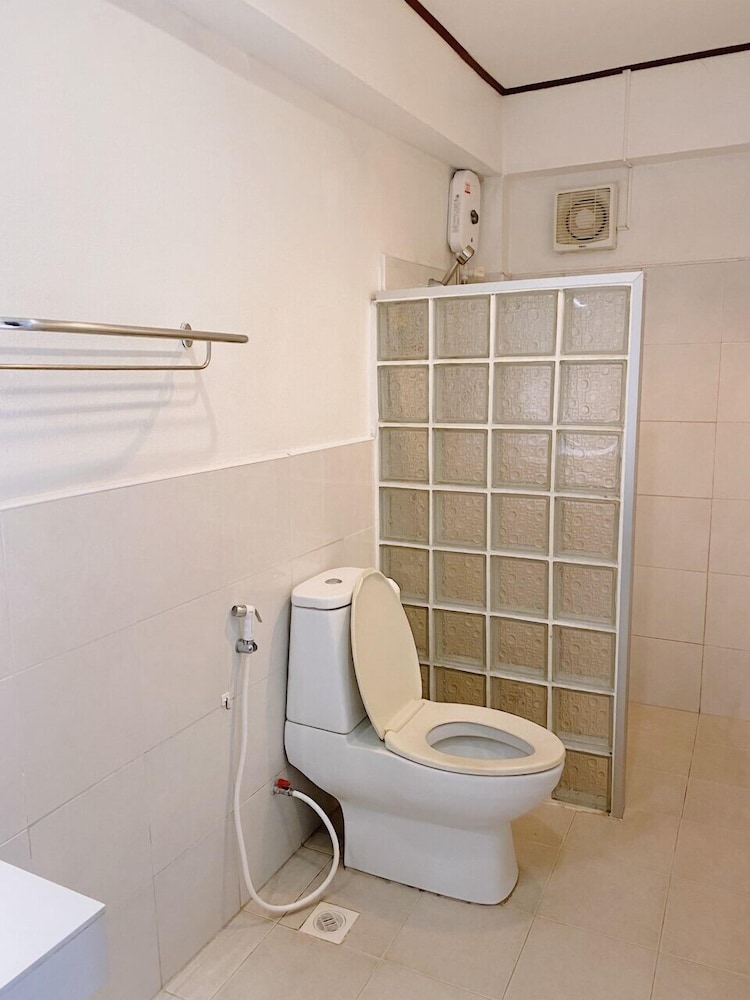 PREMIUM, STUDIO