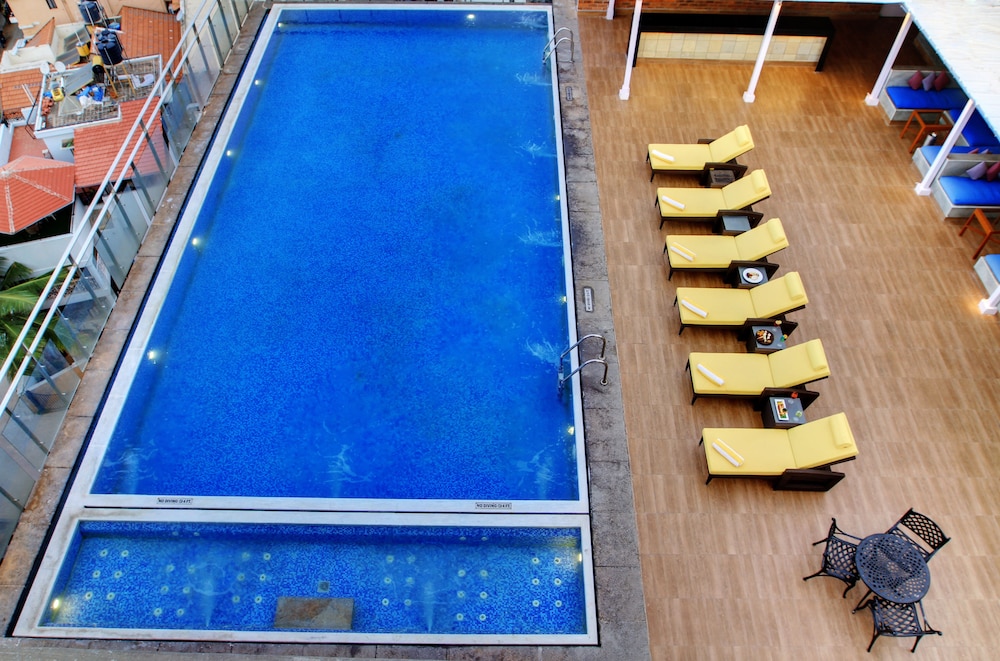 Royal Orchid Hotel Bangalore 7/41