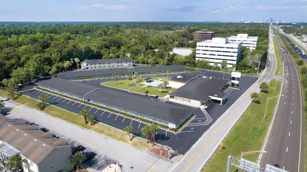 Weekly Inn Jacksonville 4/28