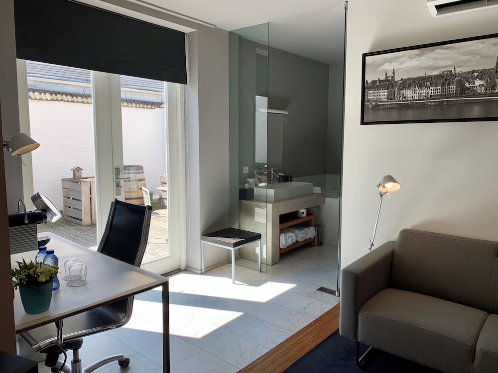 Derlon Hotel Maastricht 42/68