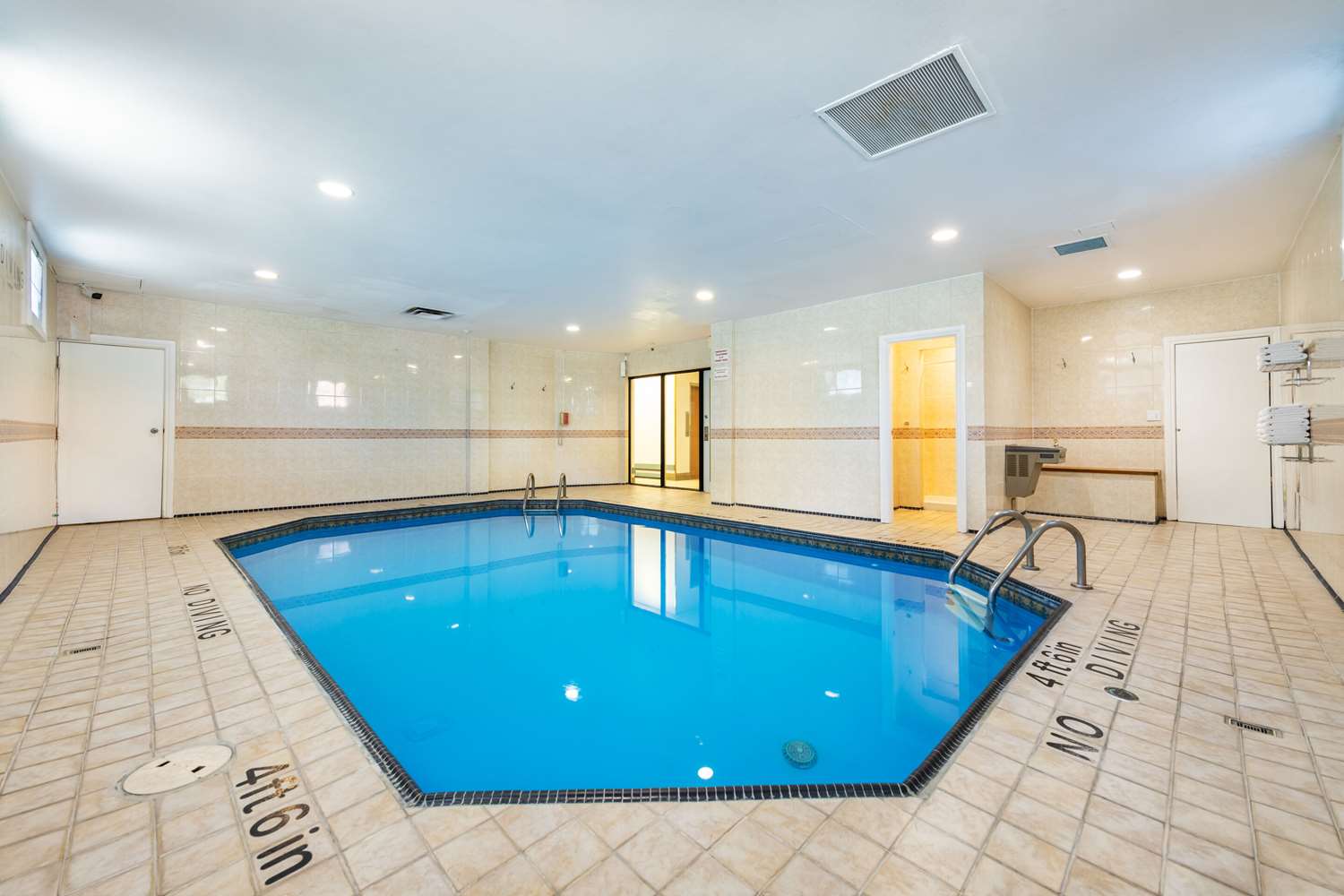 Quality Inn Downtown Inner Harbour 9/23