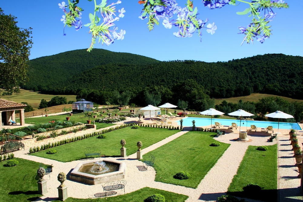 Relais Tenuta Del Gallo 34/41