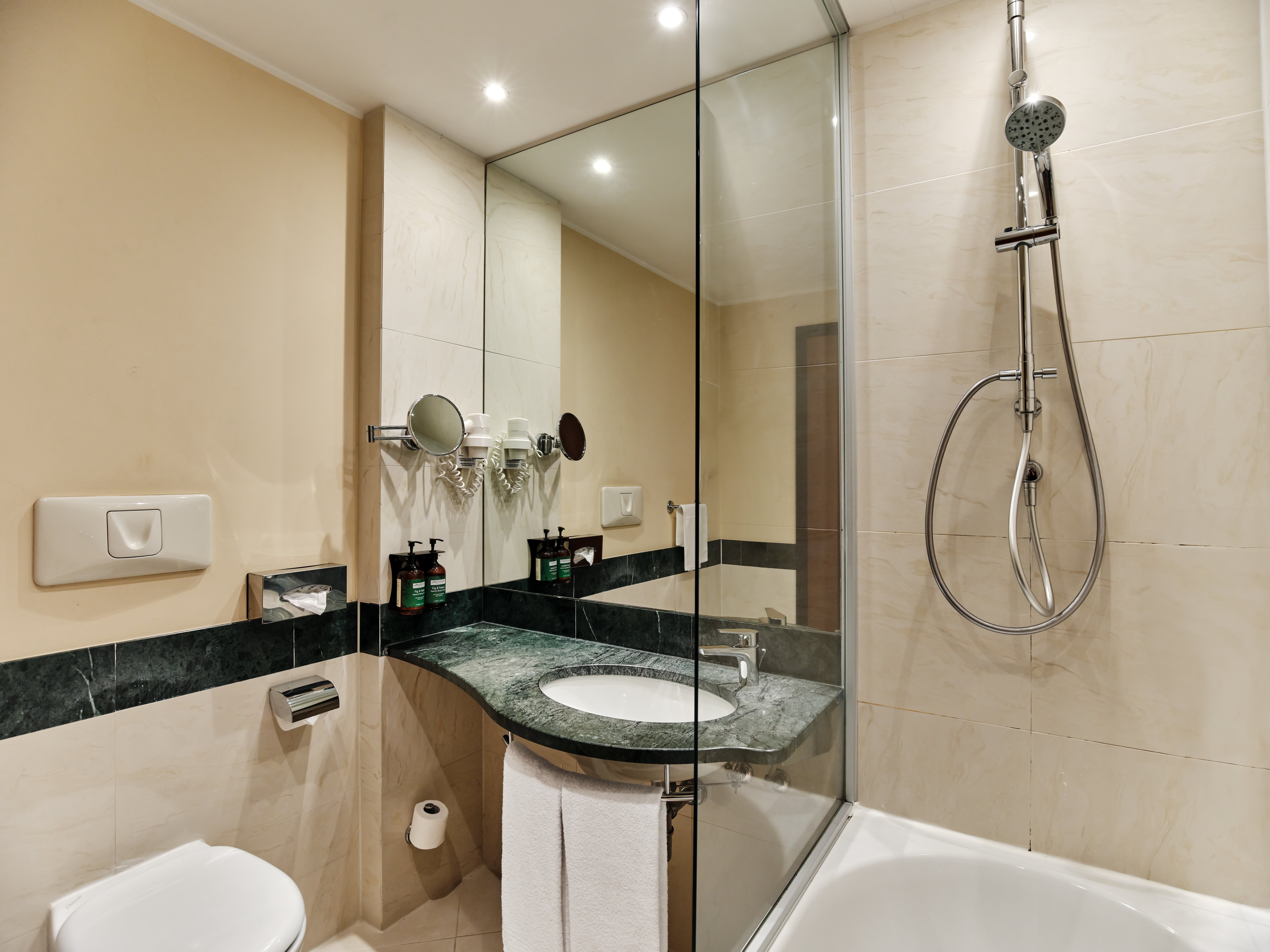 Crowne Plaza Milano Malpensa Airport 73/73