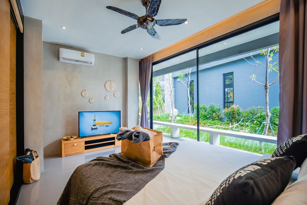 The Woods Natural Park Resort Phuket 64/73