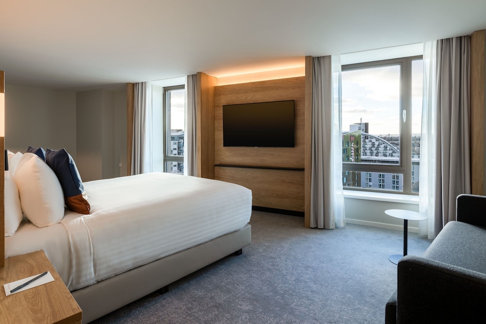 Courtyard by Marriott Glasgow SEC 12/50