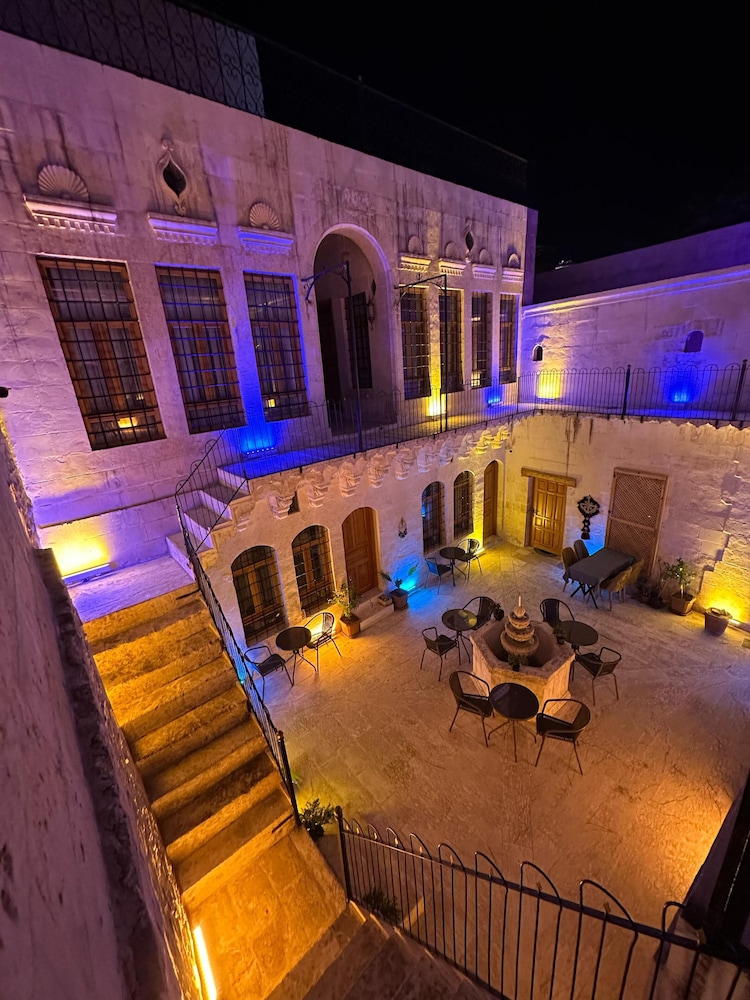 Tessera Hotel 26/49