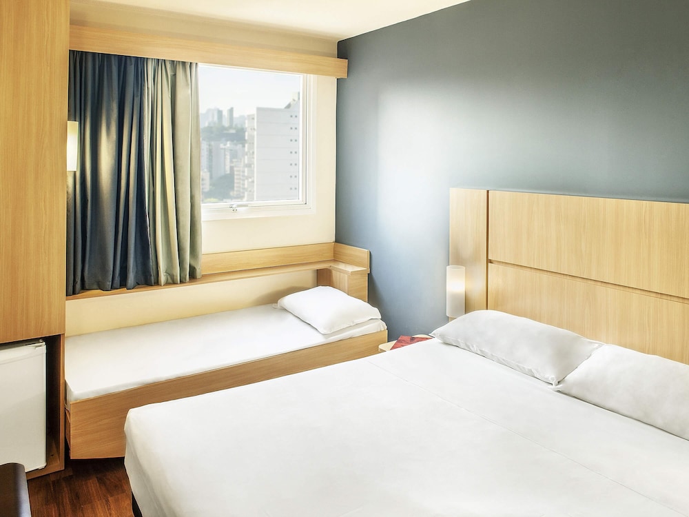 STANDARD, DOUBLE BED, ACCESSIBLE