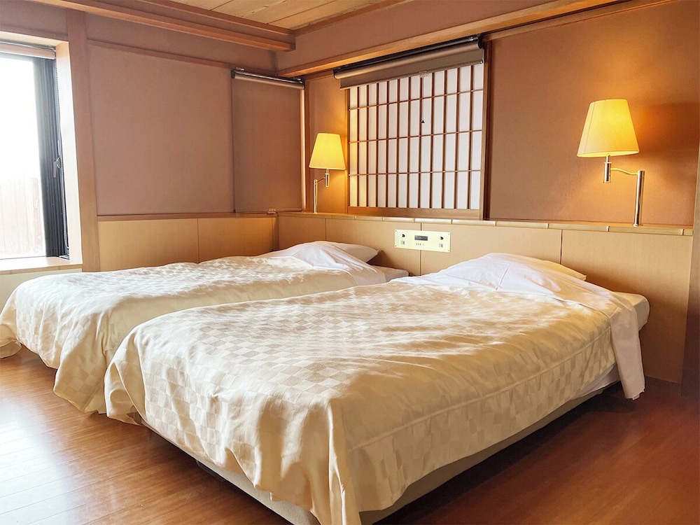 ROOM, TWIN BEDS, OUTDOOR BATH, ACCESSIBLE
