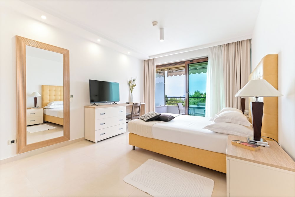 SUPERIOR, STUDIO, SUITE, SEA VIEW, BALCONY