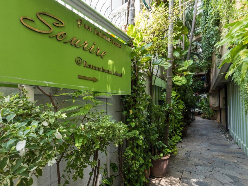 Sourire at Rattanakosin Island 42/47