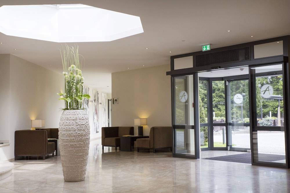 L Arrivee Hotel Spa 44/54