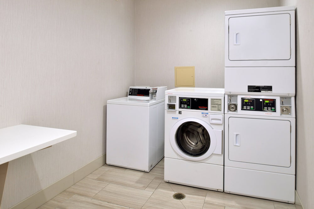 Holiday Inn Express Lodi 29/58