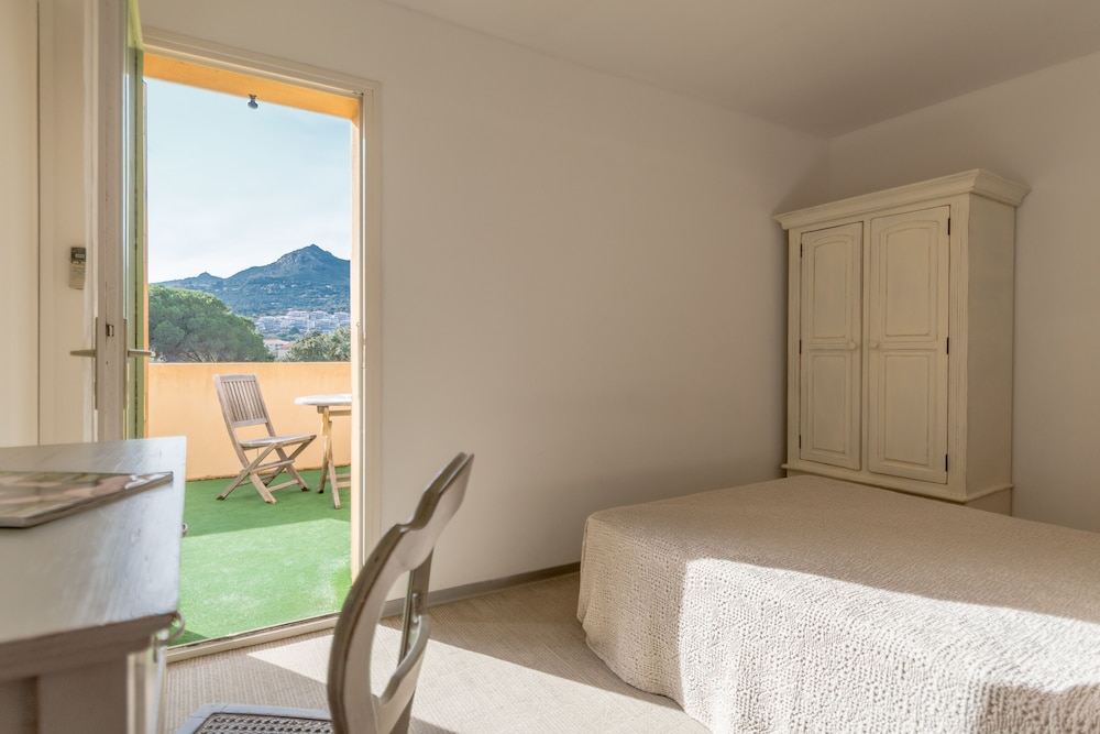 Hotel Cala di l Oru 6/36