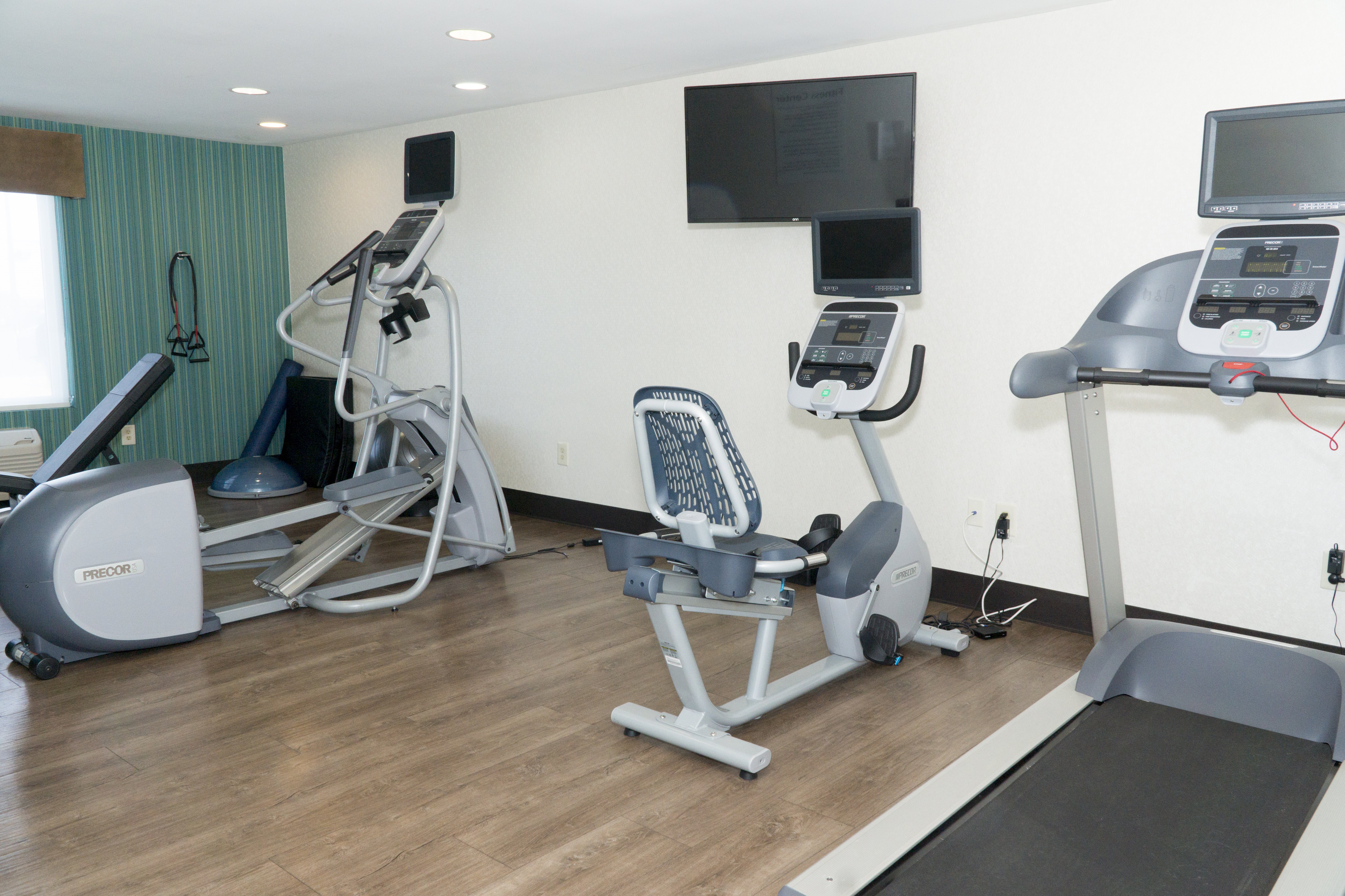 Holiday Inn Express Hotel & Suites Madison 41/60