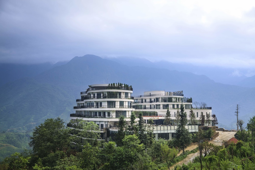 Pao S Sapa Leisure Hotel 8/73