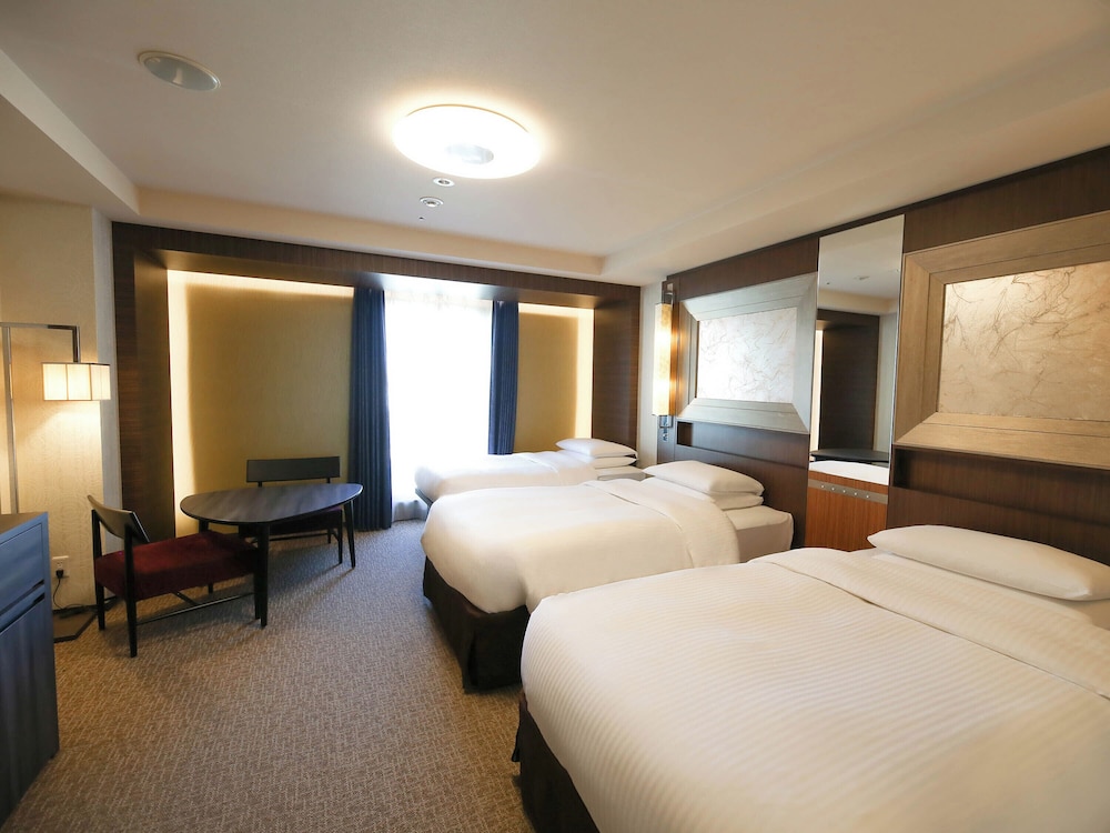 Superior, Triple, Twin Beds, Murphy Bed