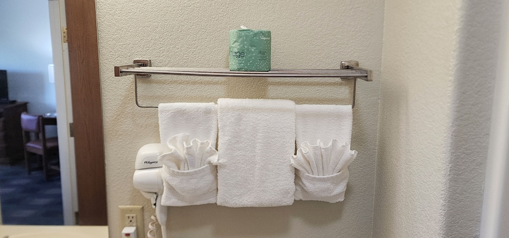 All Towne Suites 18/54