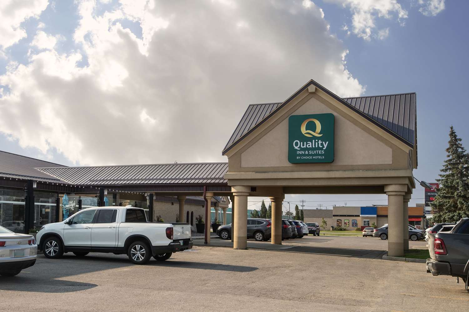 Quality Inn & Suites Winkler, MB 15/19