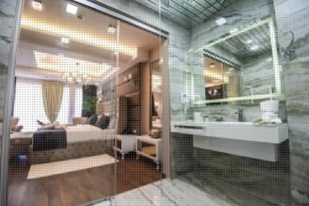 Mirror Hotel 19/38