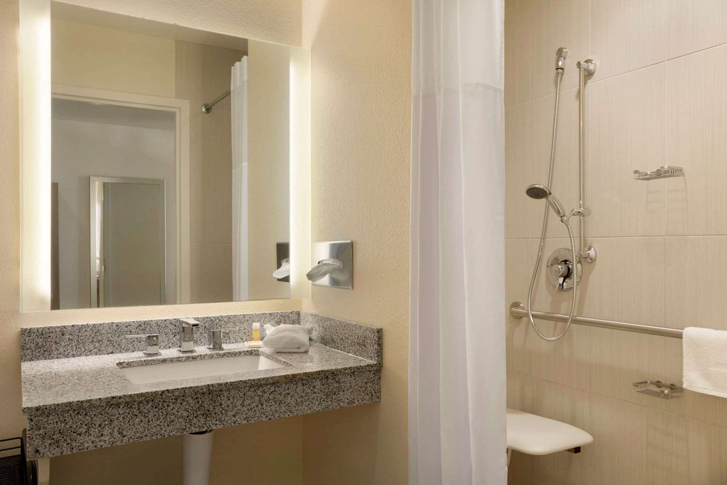 Days Inn & Suites by Wyndham Caldwell 29/29