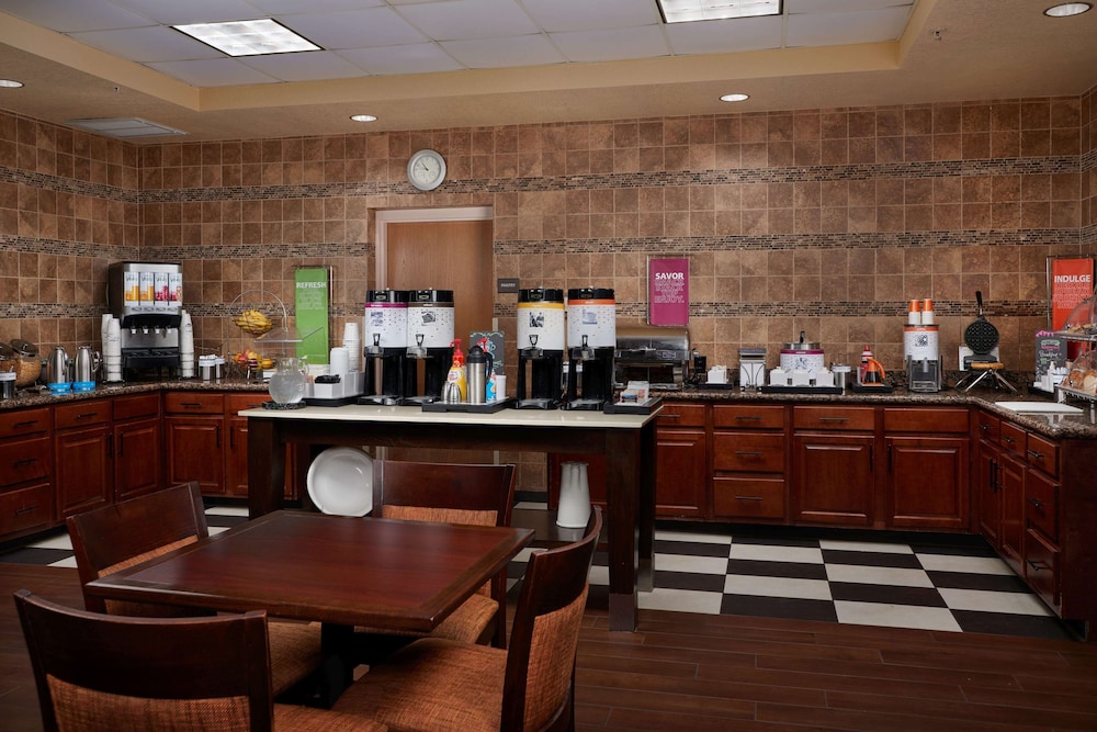 Hampton Inn Phoenix/Glendale/Peoria 34/50