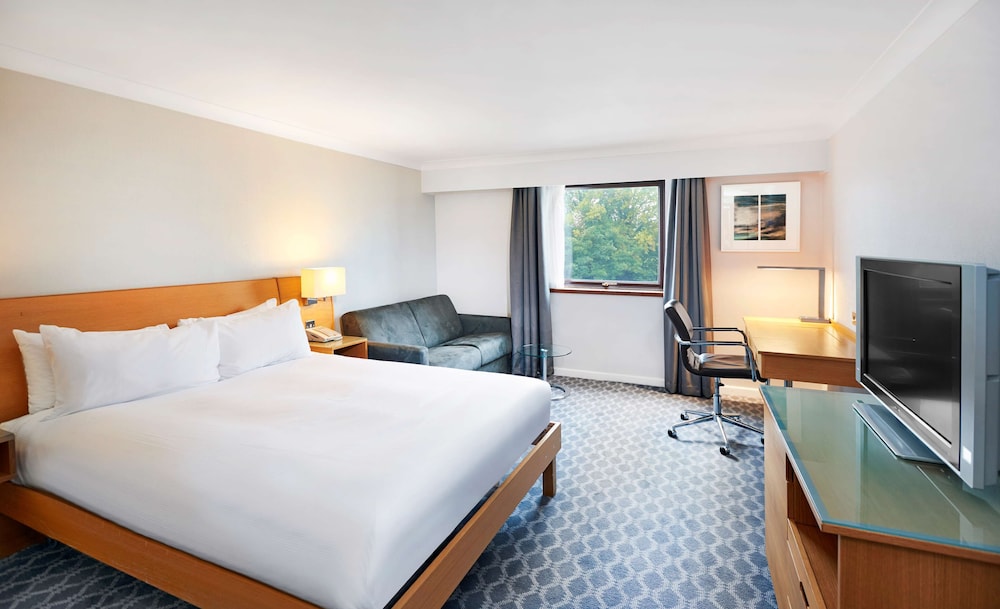 Hilton London Watford 19/54