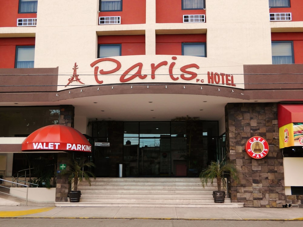 PARIS FC HOTEL 4/76