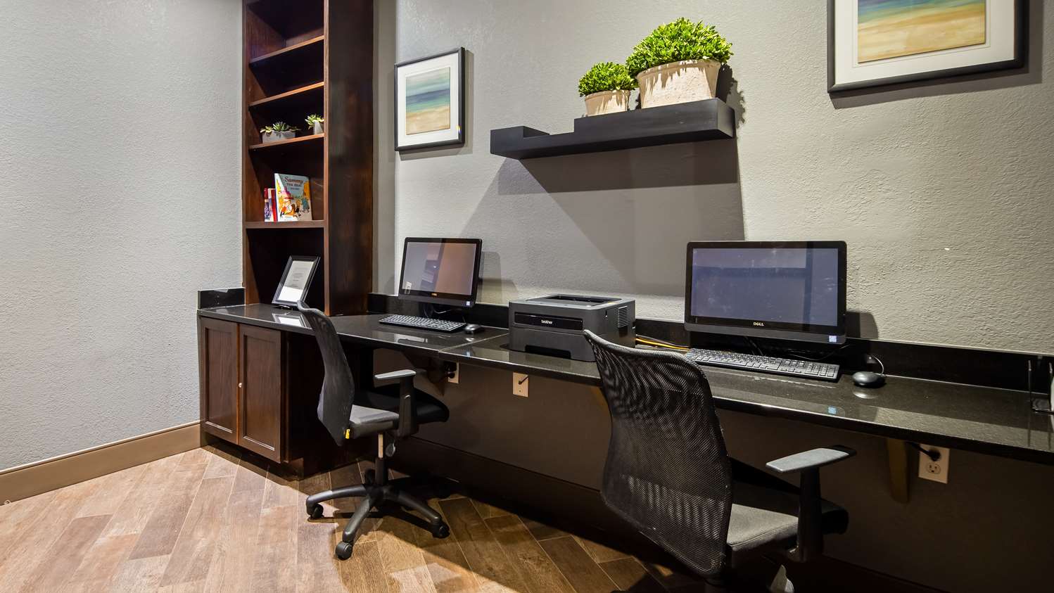 Best Western Plus Hill Country Suites 28/35