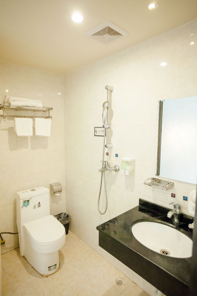 Yimi Apartment Pazhou Exhibition Branch 16/17