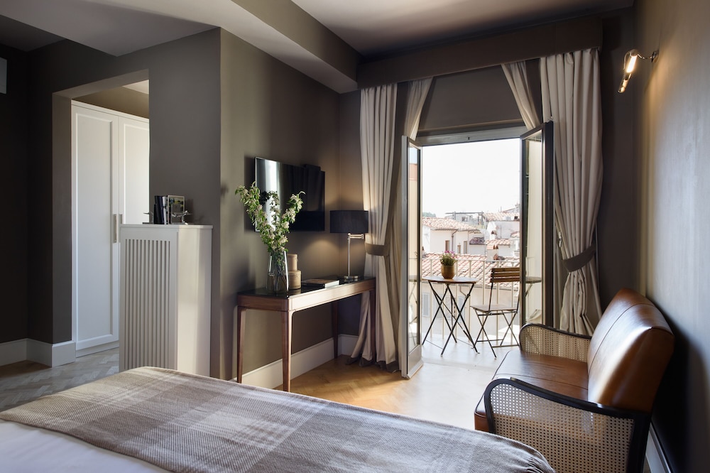 Tornabuoni Suites Collection 32/50