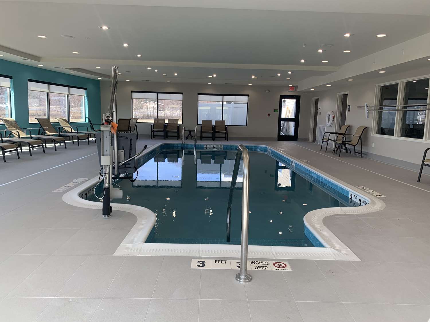 Best Western Plus Horseheads Inn Suites 13/19