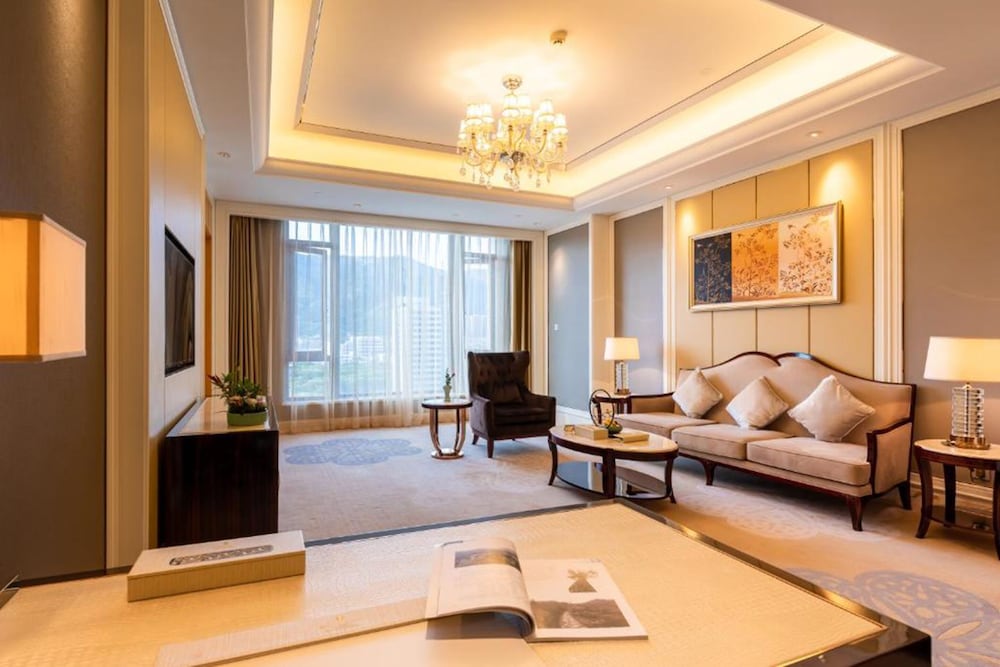 Oriental Ventura Hotel 14/17